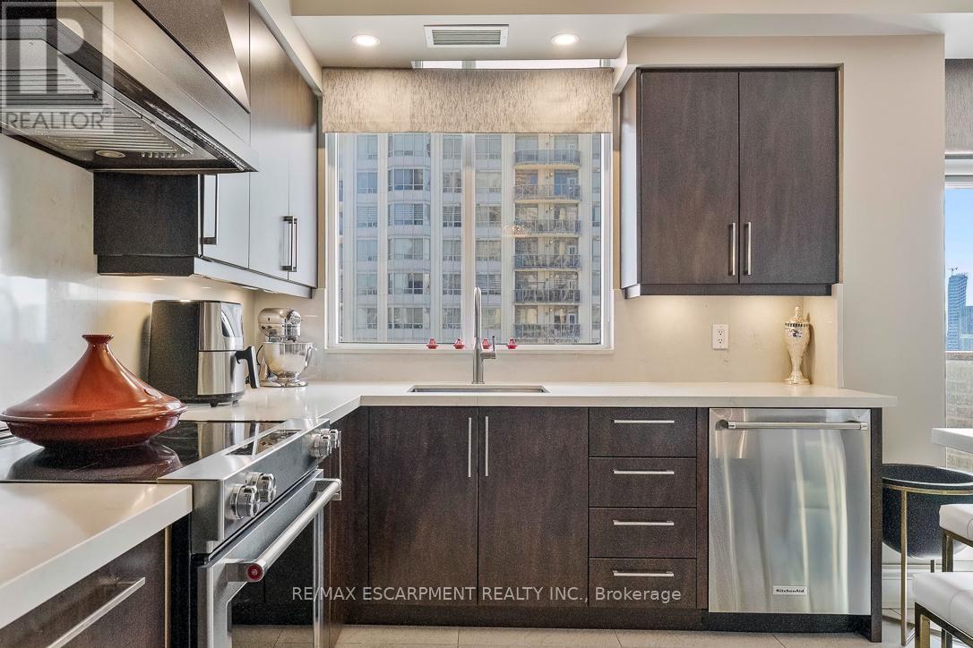 2706 - 35 Kingsbridge Garden Circle, Mississauga, Ontario  L5R 3Z3 - Photo 22 - W12982324