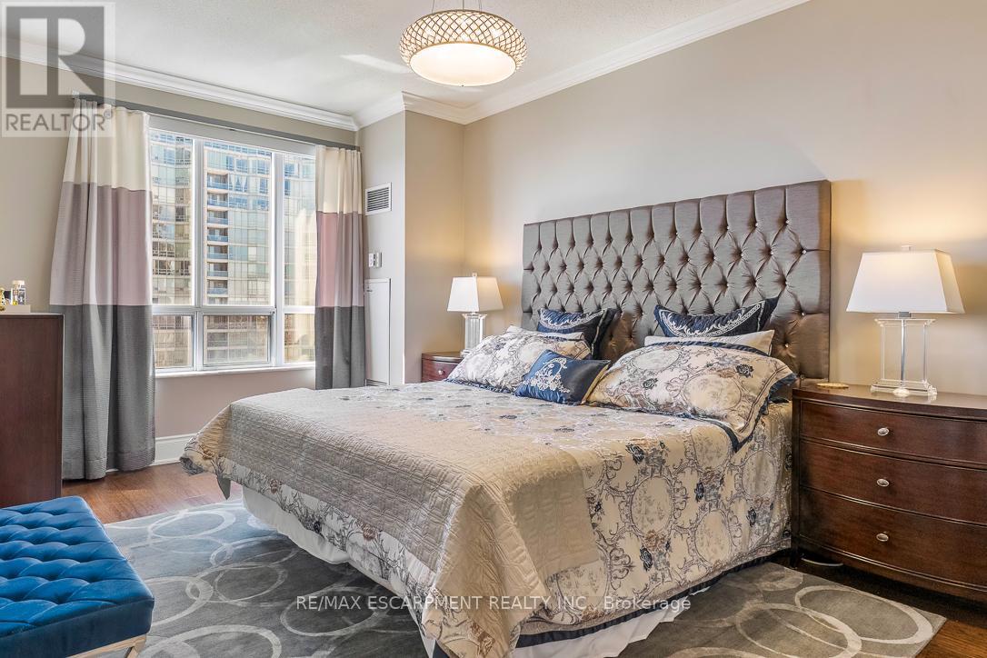 2706 - 35 Kingsbridge Garden Circle, Mississauga, Ontario  L5R 3Z3 - Photo 24 - W12982324