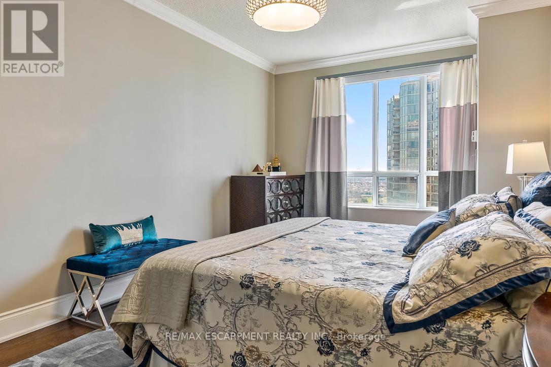 2706 - 35 Kingsbridge Garden Circle, Mississauga, Ontario  L5R 3Z3 - Photo 25 - W12982324