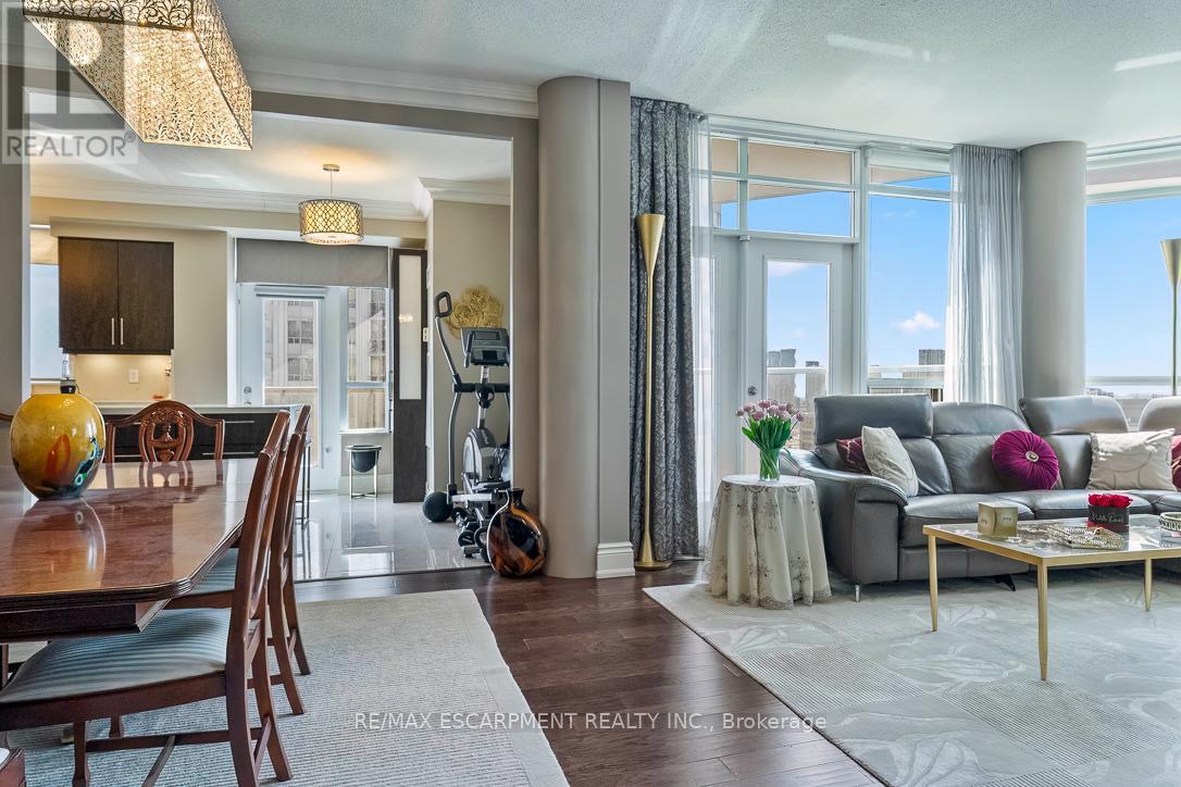 2706 - 35 Kingsbridge Garden Circle, Mississauga, Ontario  L5R 3Z3 - Photo 9 - W12982324