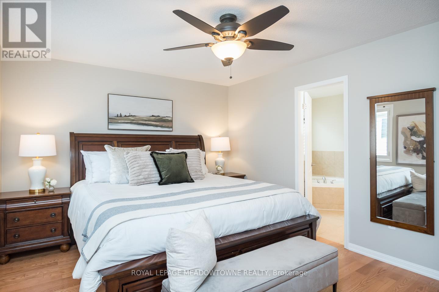 292 Mcdougall Cross, Milton, Ontario  L9T 0N6 - Photo 24 - W12982330