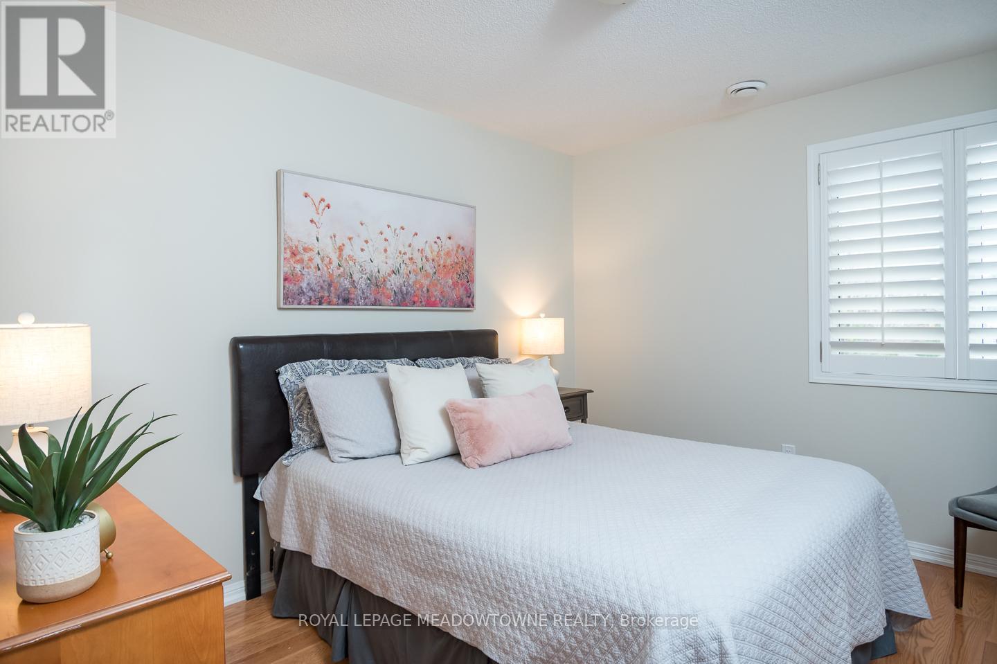 292 Mcdougall Cross, Milton, Ontario  L9T 0N6 - Photo 30 - W12982330