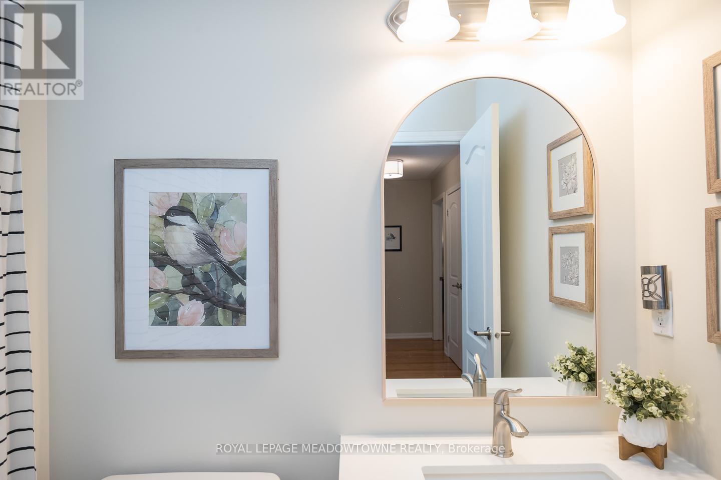 292 Mcdougall Cross, Milton, Ontario  L9T 0N6 - Photo 36 - W12982330