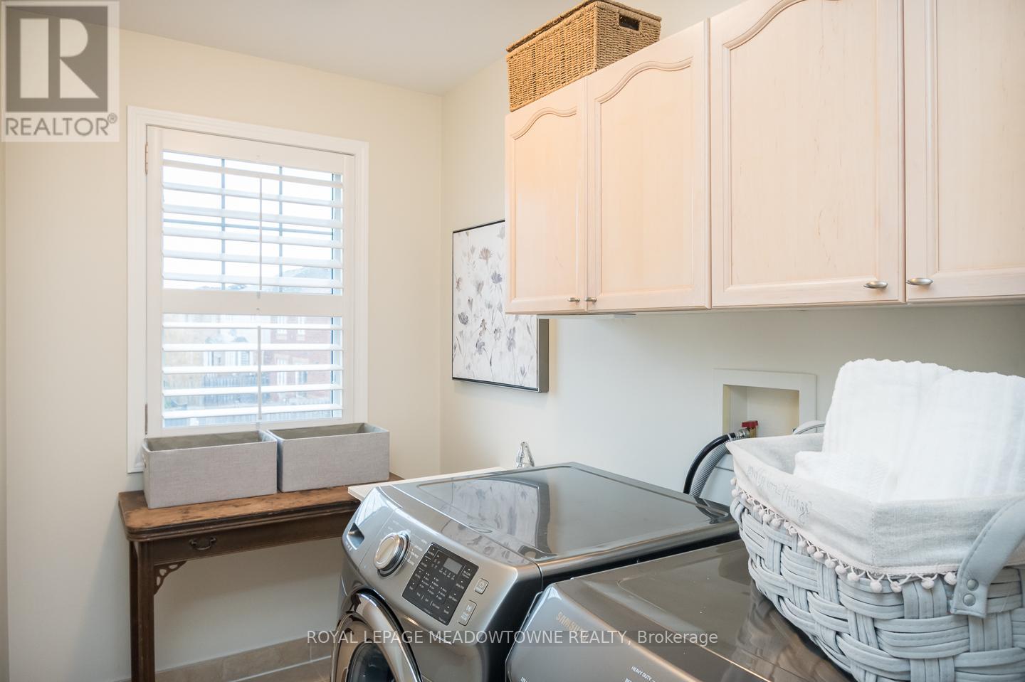 292 Mcdougall Cross, Milton, Ontario  L9T 0N6 - Photo 37 - W12982330