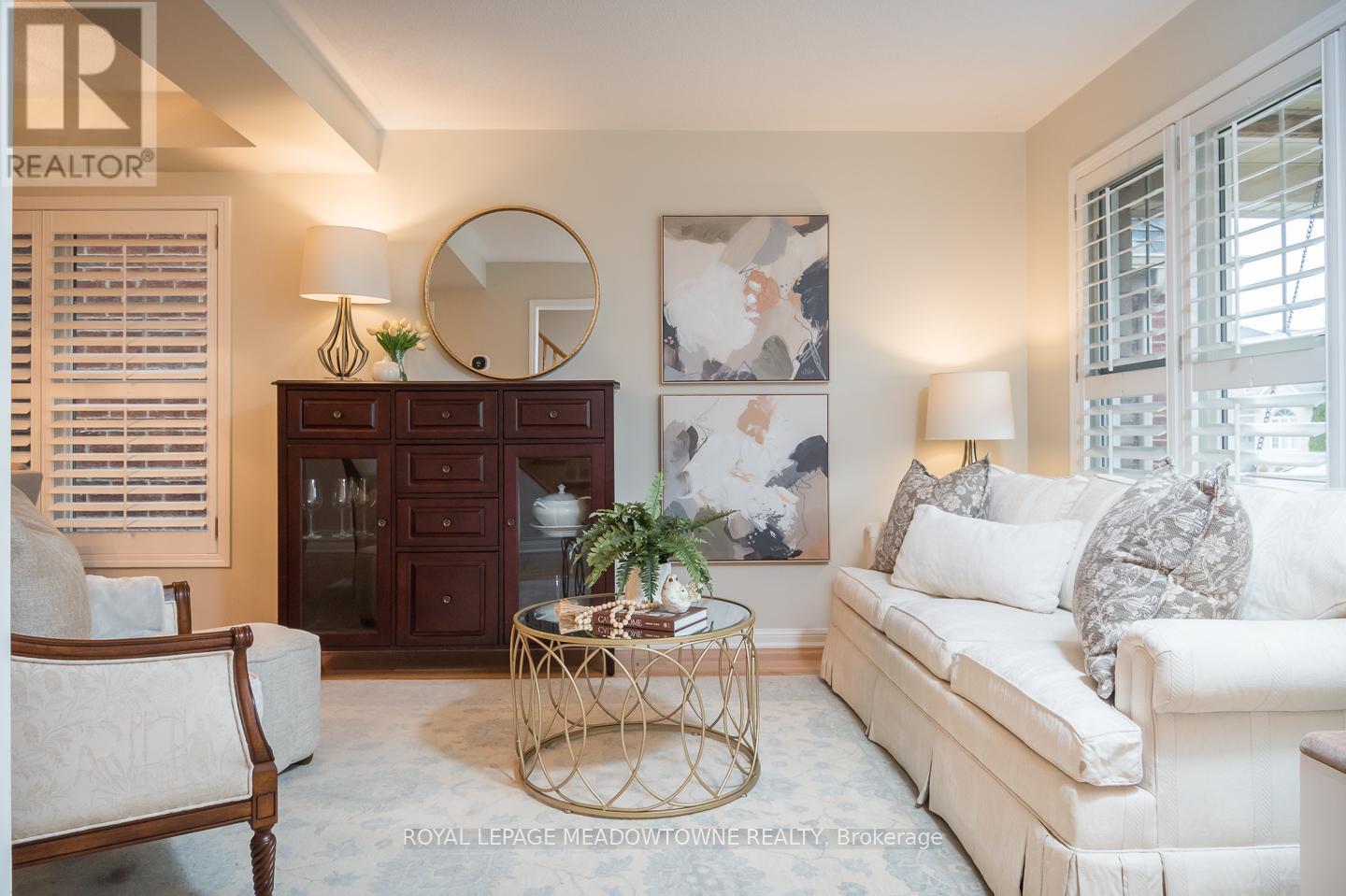 292 Mcdougall Cross, Milton, Ontario  L9T 0N6 - Photo 4 - W12982330