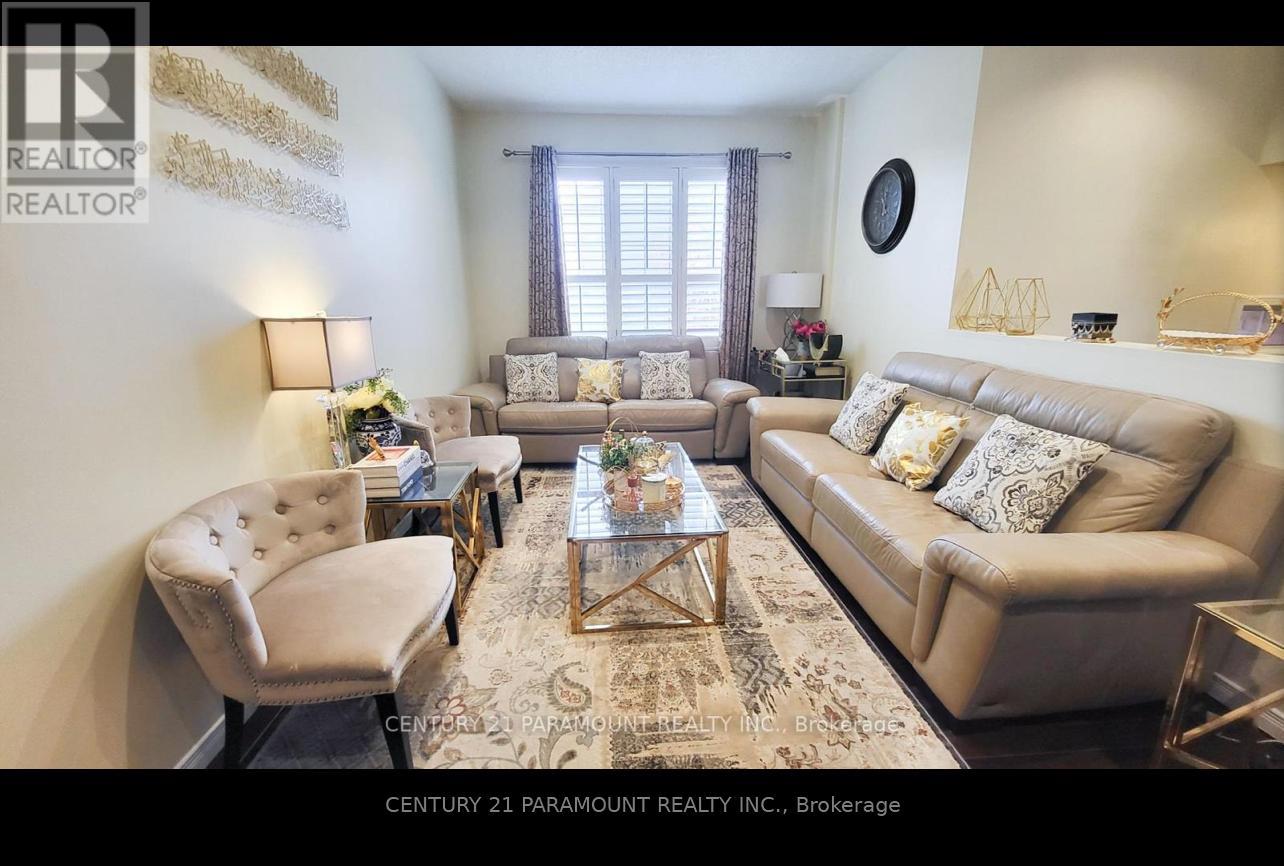 81 - 7155 Magistrate Terrace, Mississauga, Ontario  L5W 1Y8 - Photo 2 - W12982336