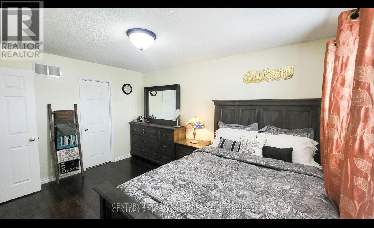 81 - 7155 Magistrate Terrace, Mississauga, Ontario  L5W 1Y8 - Photo 6 - W12982336