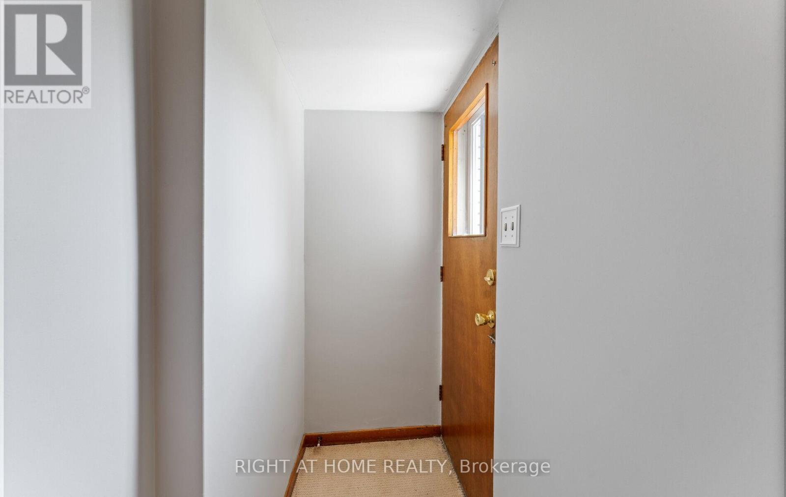 41 Knoll Drive, Toronto, Ontario  M9A 4G9 - Photo 38 - W12982344