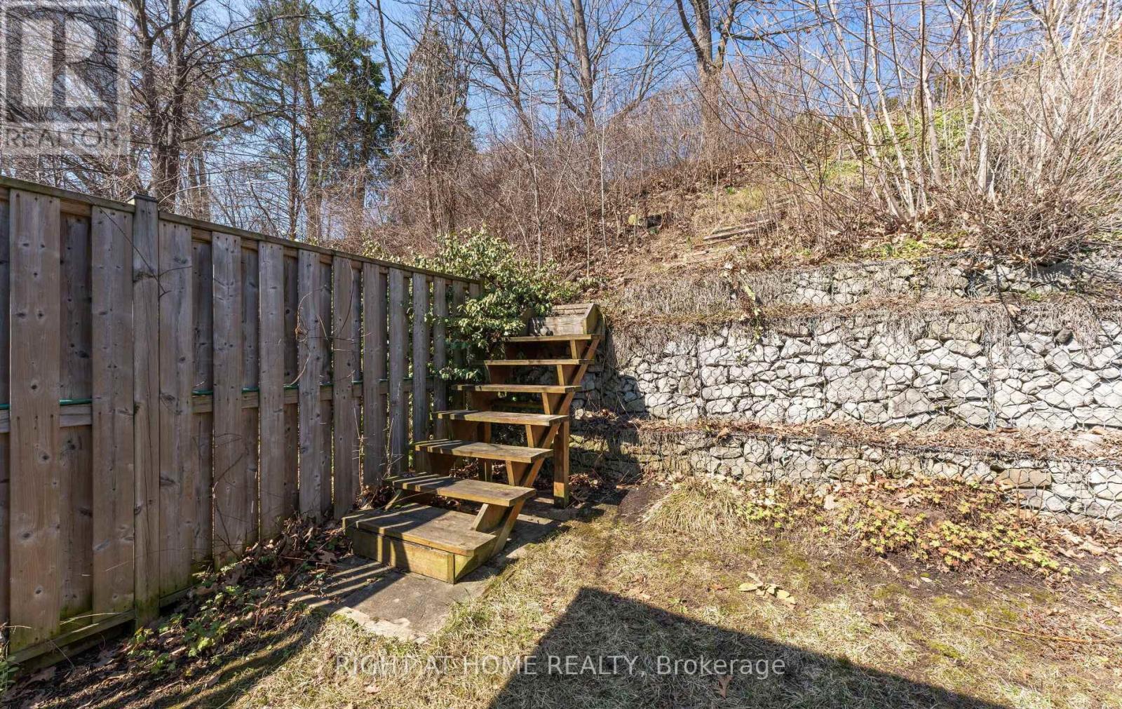 41 Knoll Drive, Toronto, Ontario  M9A 4G9 - Photo 47 - W12982344