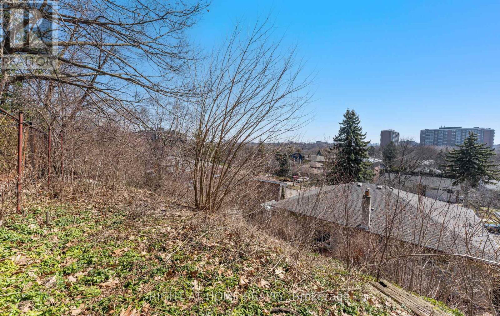 41 Knoll Drive, Toronto, Ontario  M9A 4G9 - Photo 49 - W12982344