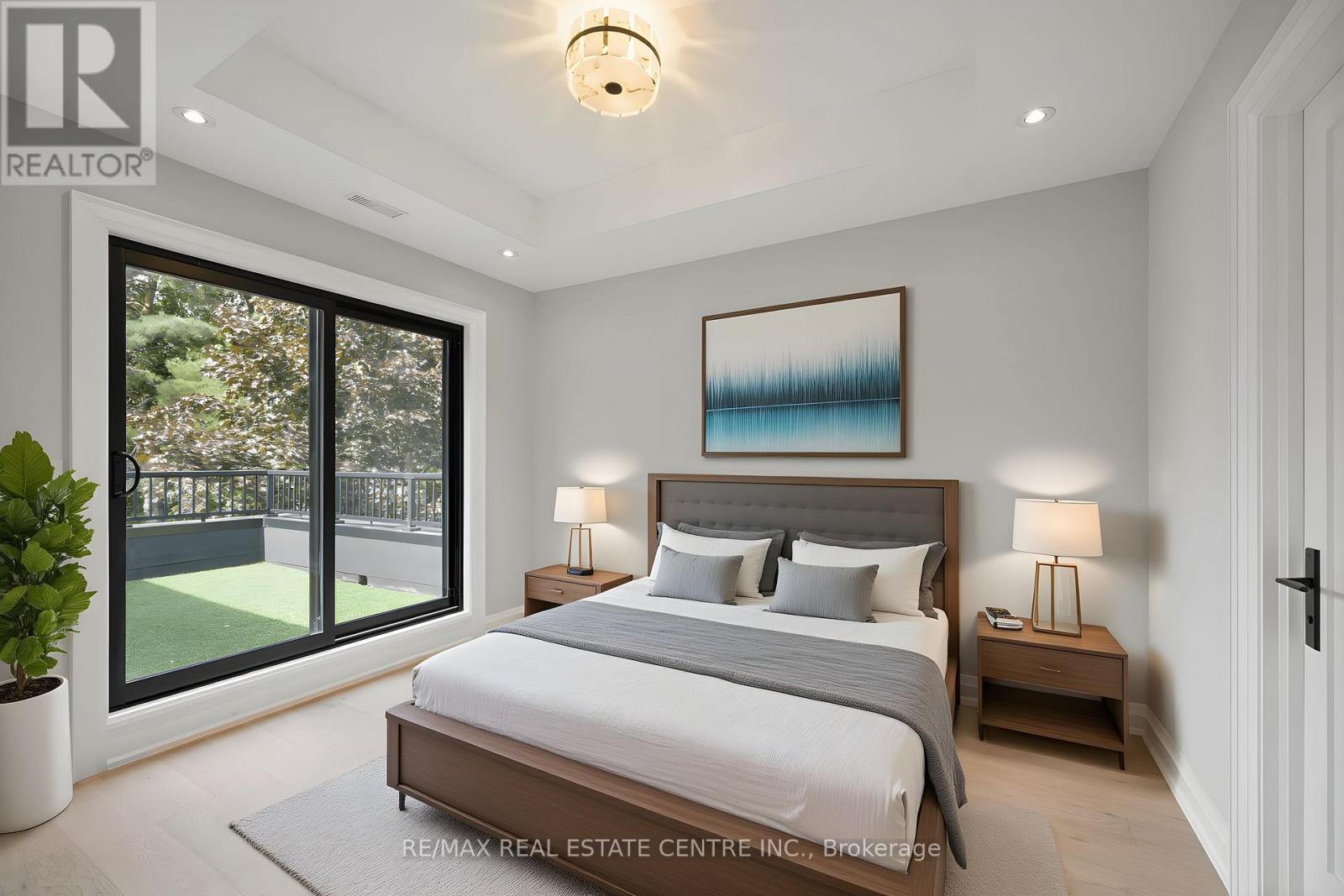 1065 Rebecca Street, Oakville, Ontario  L6L 1Y6 - Photo 30 - W12982352