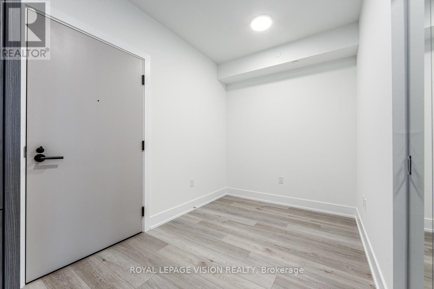 537 - 858 Dupont Street, Toronto, Ontario  M6G 0C1 - Photo 2 - W12982358