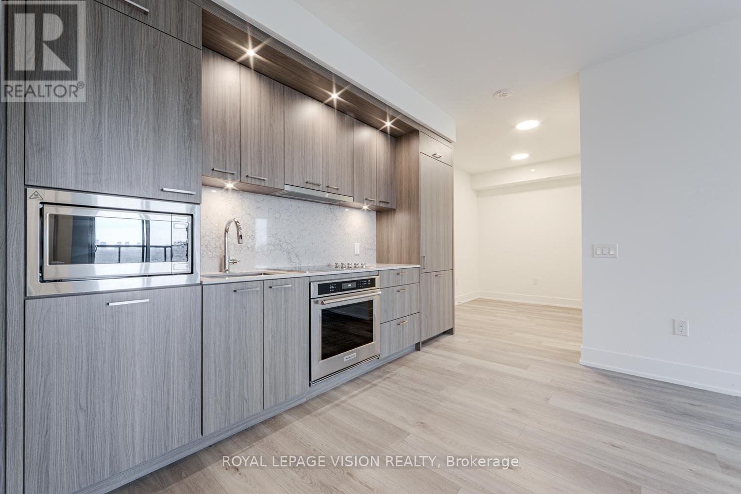 537 - 858 Dupont Street, Toronto, Ontario  M6G 0C1 - Photo 8 - W12982358