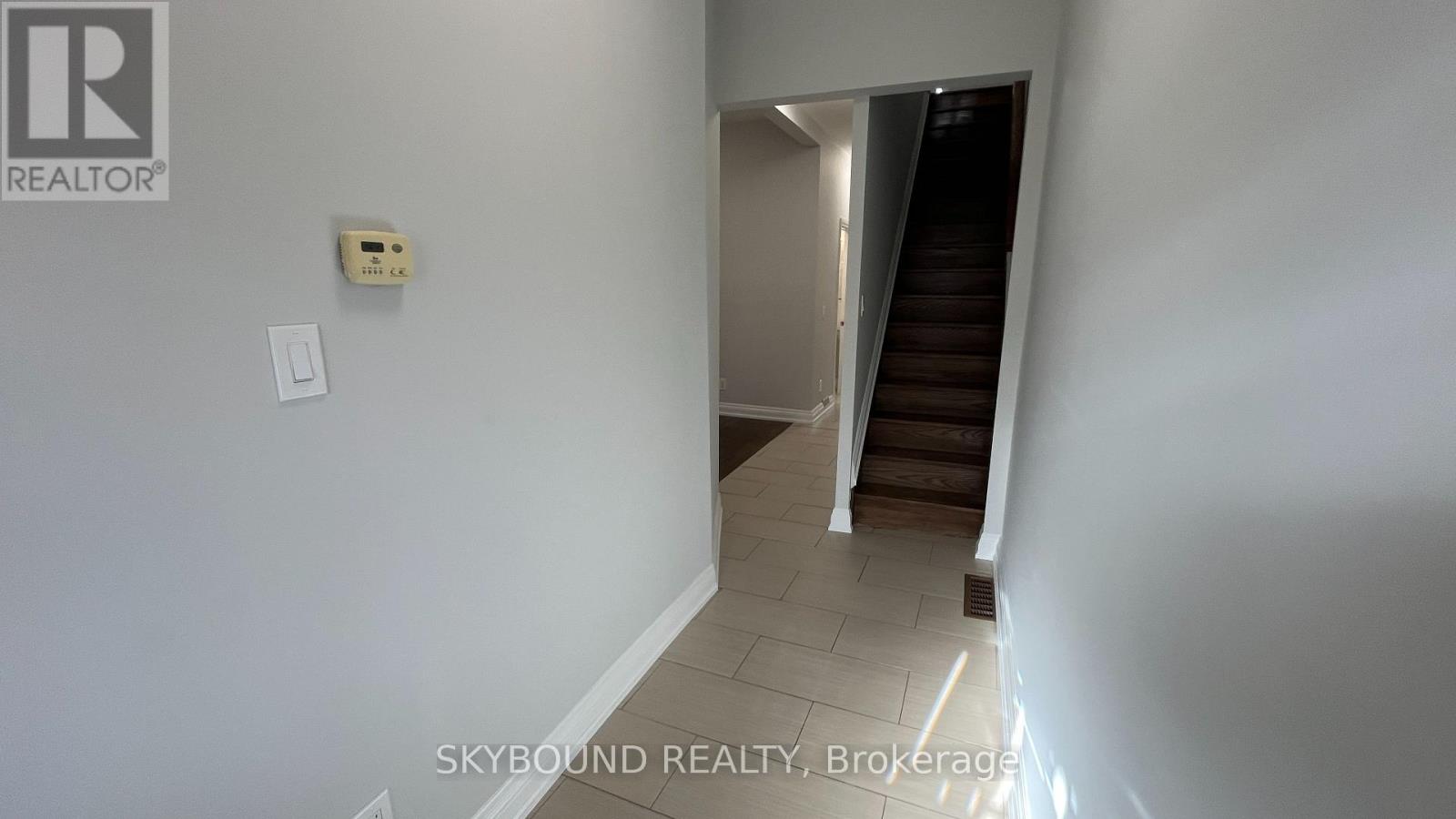 68 Yarmouth Road, Toronto, Ontario  M6G 1W9 - Photo 3 - W12982360