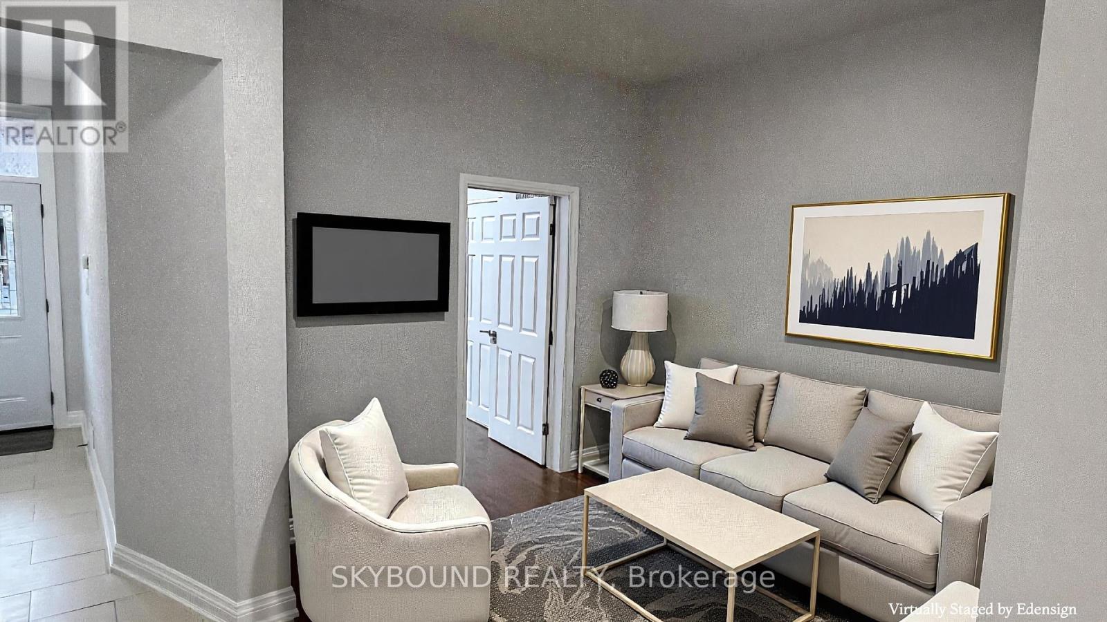 68 Yarmouth Road, Toronto, Ontario  M6G 1W9 - Photo 4 - W12982360