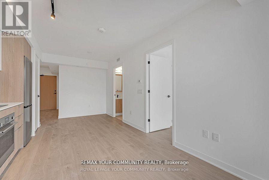 329 - 36 Zorra Street, Toronto, Ontario  M8Z 0G5 - Photo 5 - W12982366