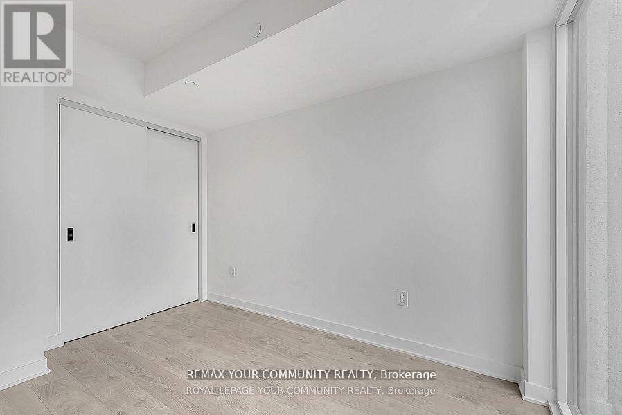 329 - 36 Zorra Street, Toronto, Ontario  M8Z 0G5 - Photo 8 - W12982366