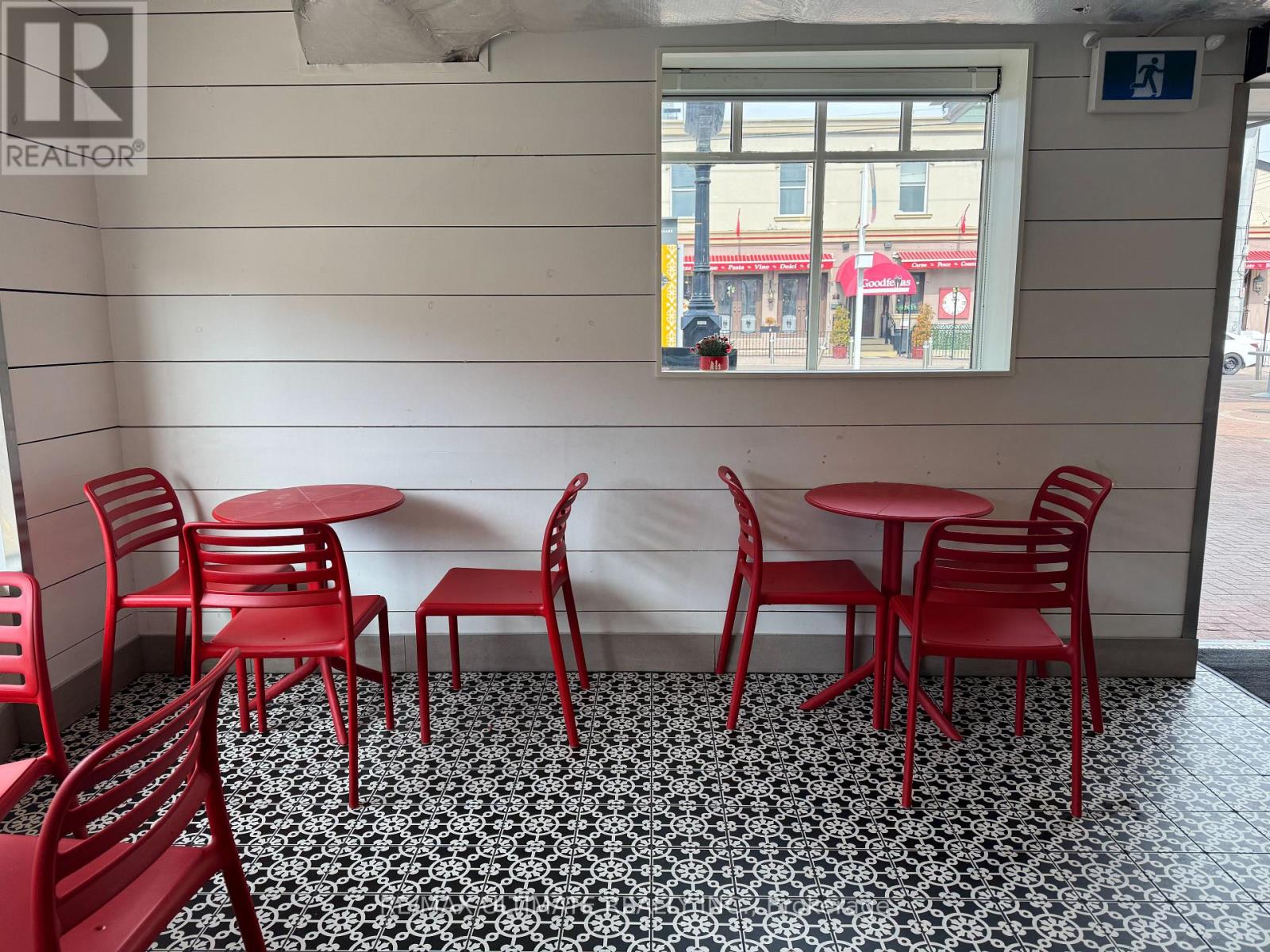 213 Queen Street S, Mississauga, Ontario  L5M 1L6 - Photo 11 - W12982392