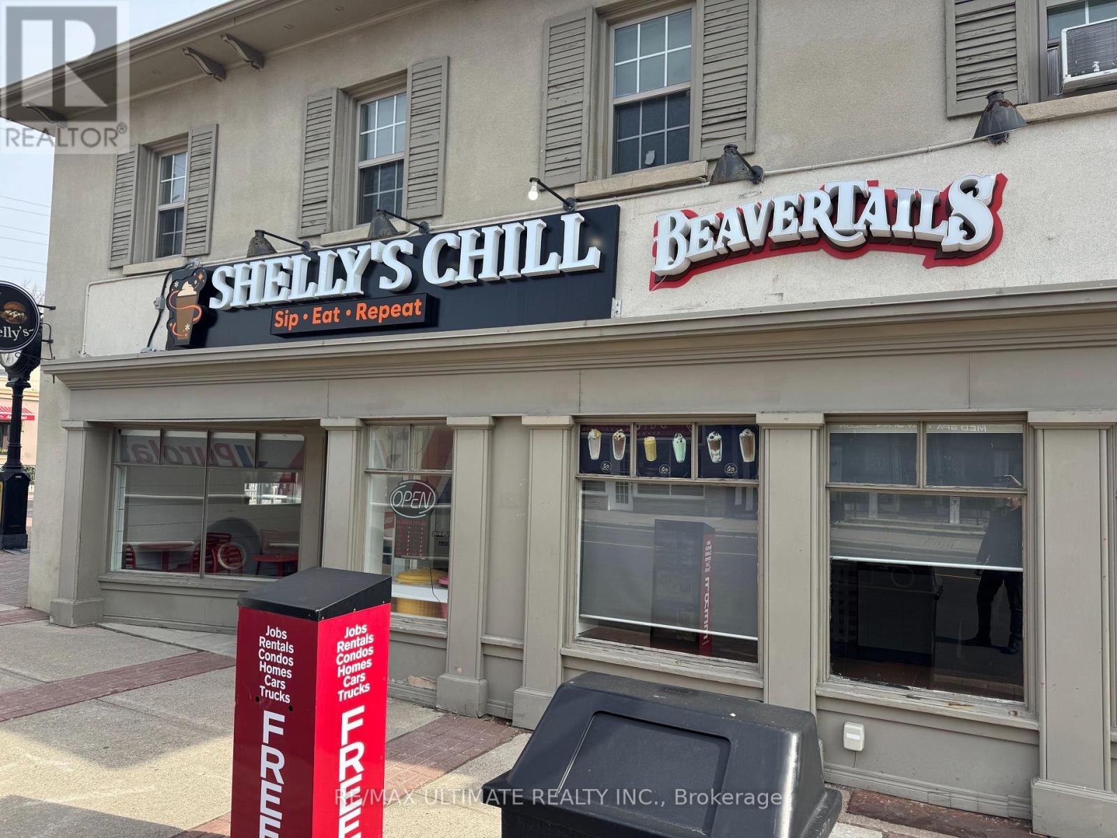 213 Queen Street S, Mississauga, Ontario  L5M 1L6 - Photo 2 - W12982392