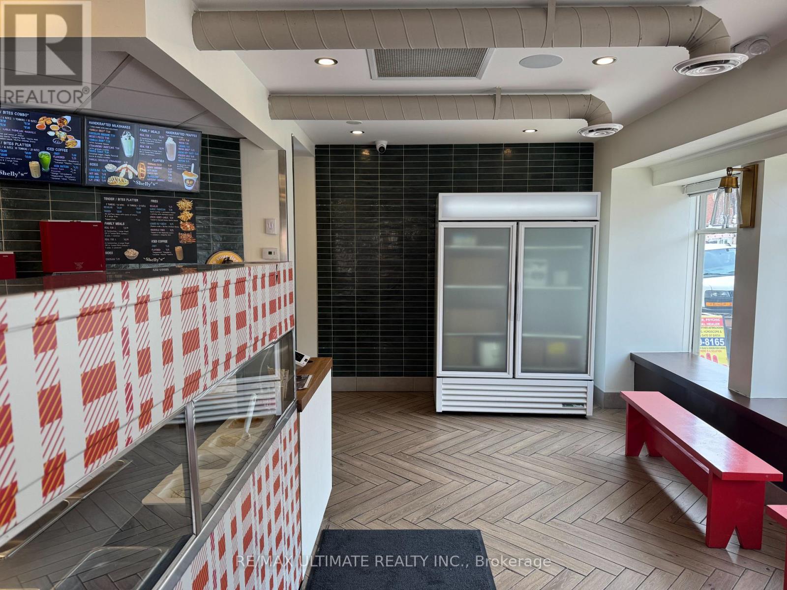 213 Queen Street S, Mississauga, Ontario  L5M 1L6 - Photo 6 - W12982392