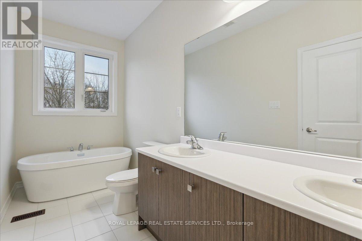 2090 Ellerston Common, Burlington, Ontario  L7P 0V6 - Photo 20 - W12982410
