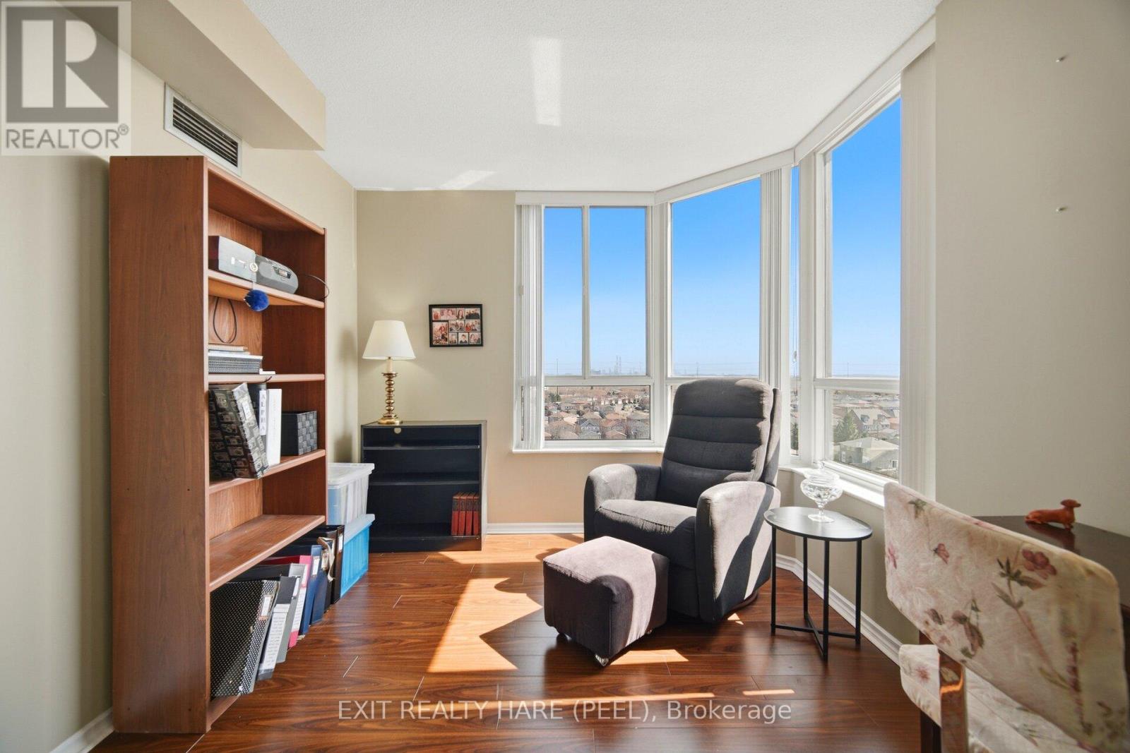 912 - 20 Cherrytree Drive, Brampton, Ontario  L6Y 3V1 - Photo 18 - W12982432