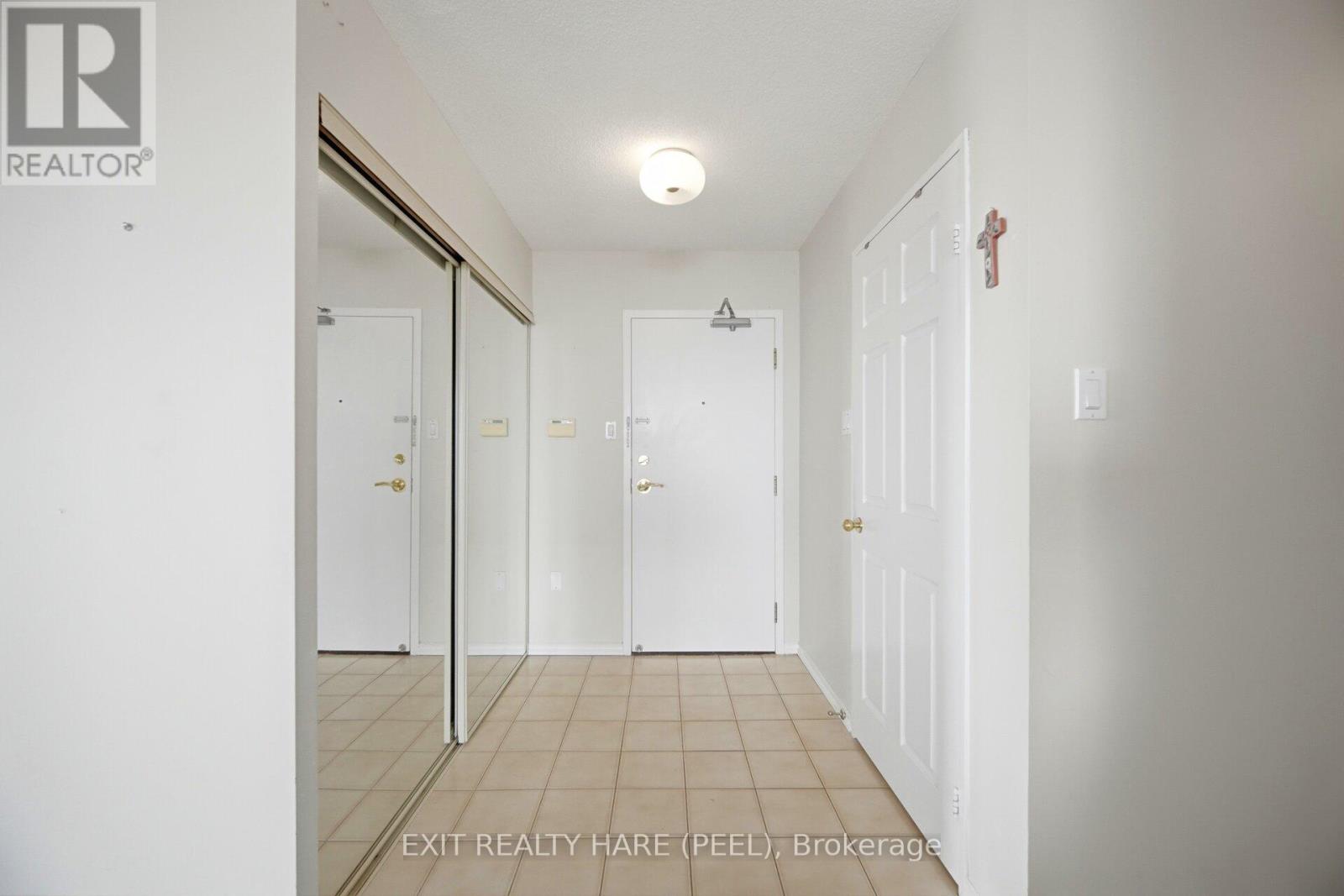 912 - 20 Cherrytree Drive, Brampton, Ontario  L6Y 3V1 - Photo 8 - W12982432