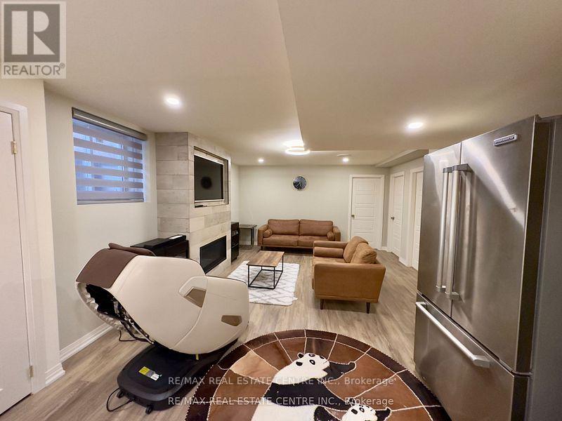 271 Sixteen Mile Drive, Oakville, Ontario  L6M 0V8 - Photo 8 - W12982434