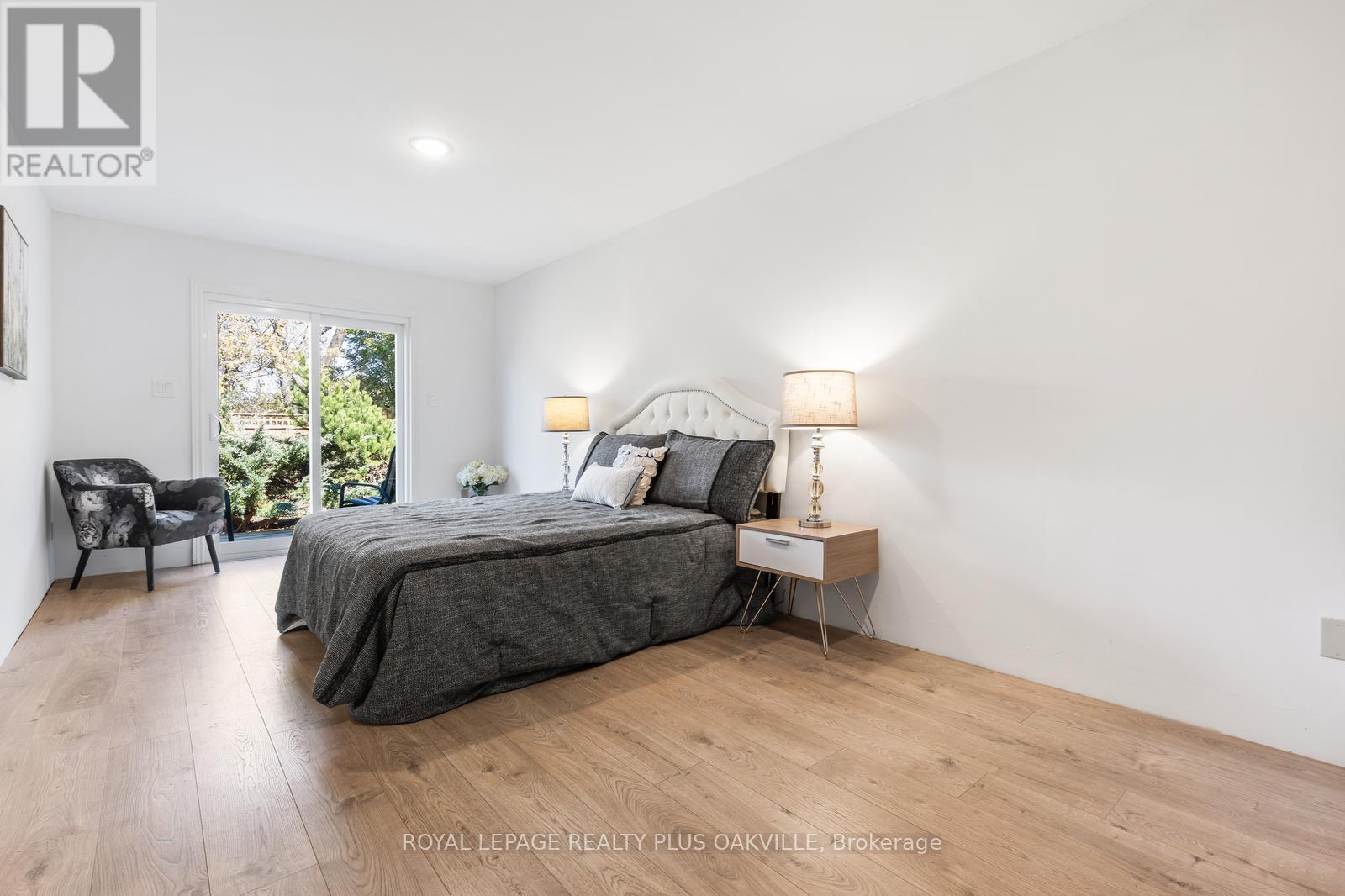 467 Anthony Drive, Oakville, Ontario  L6J 2K6 - Photo 15 - W12982472