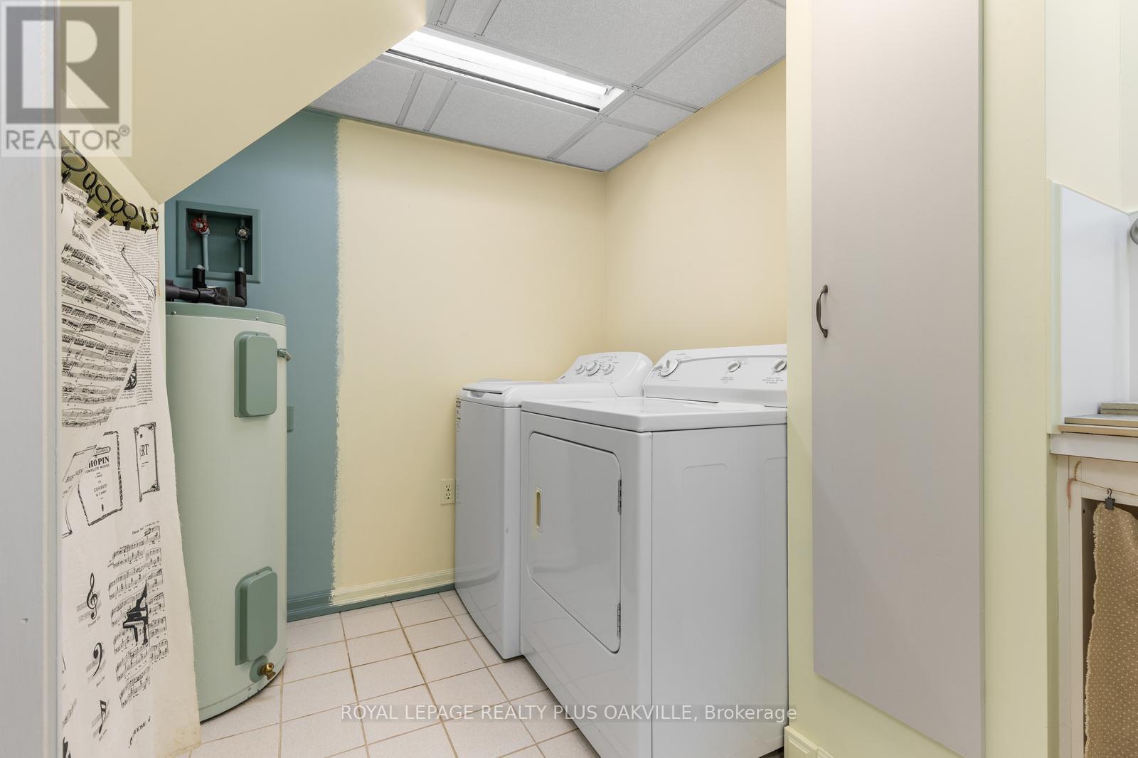 467 Anthony Drive, Oakville, Ontario  L6J 2K6 - Photo 25 - W12982472