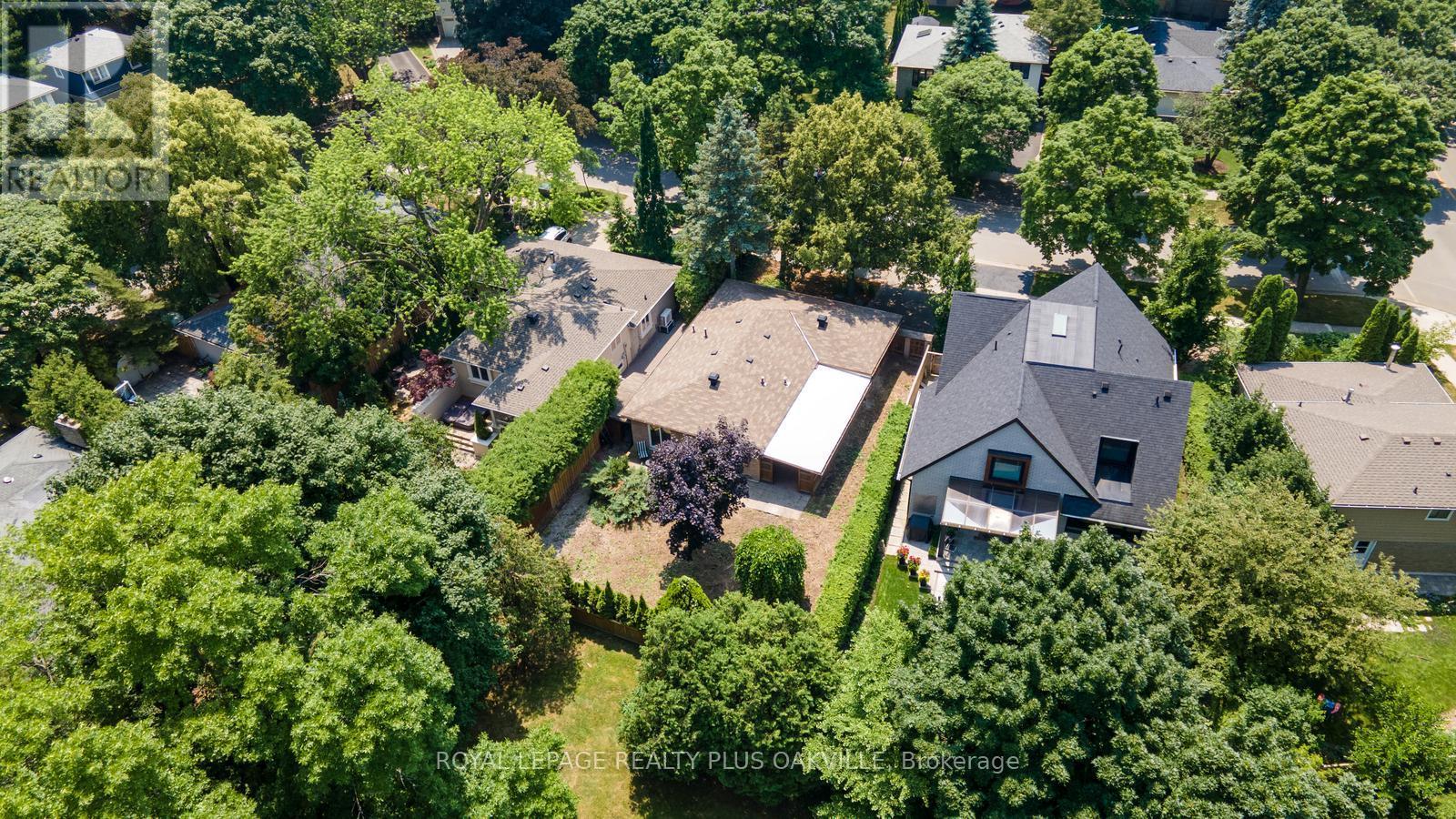 467 Anthony Drive, Oakville, Ontario  L6J 2K6 - Photo 32 - W12982472