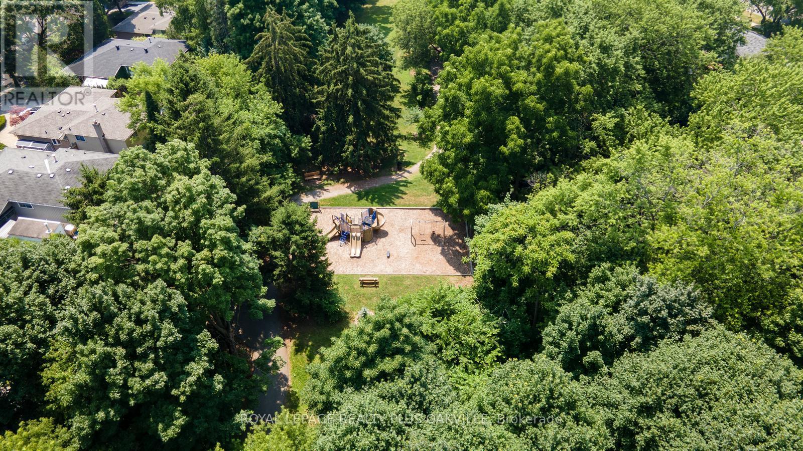 467 Anthony Drive, Oakville, Ontario  L6J 2K6 - Photo 33 - W12982472