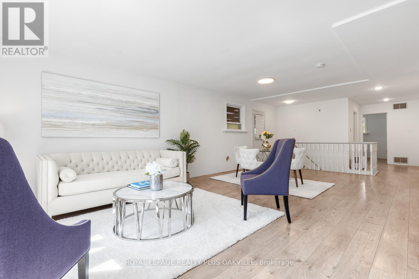 467 Anthony Drive, Oakville, Ontario  L6J 2K6 - Photo 4 - W12982472