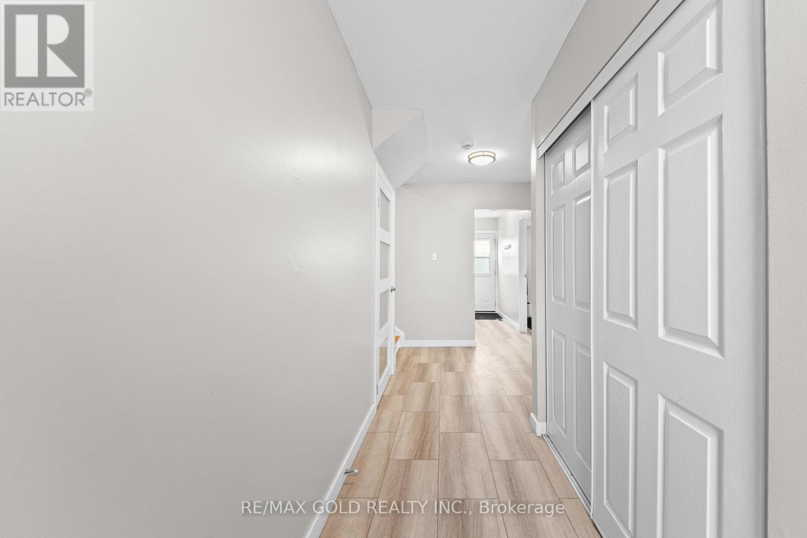 36 Greenmount Road, Brampton, Ontario  L6S 1L5 - Photo 10 - W12982490