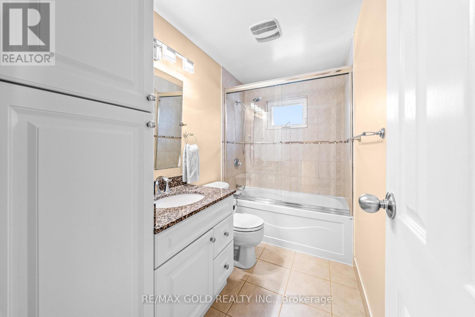 36 Greenmount Road, Brampton, Ontario  L6S 1L5 - Photo 32 - W12982490