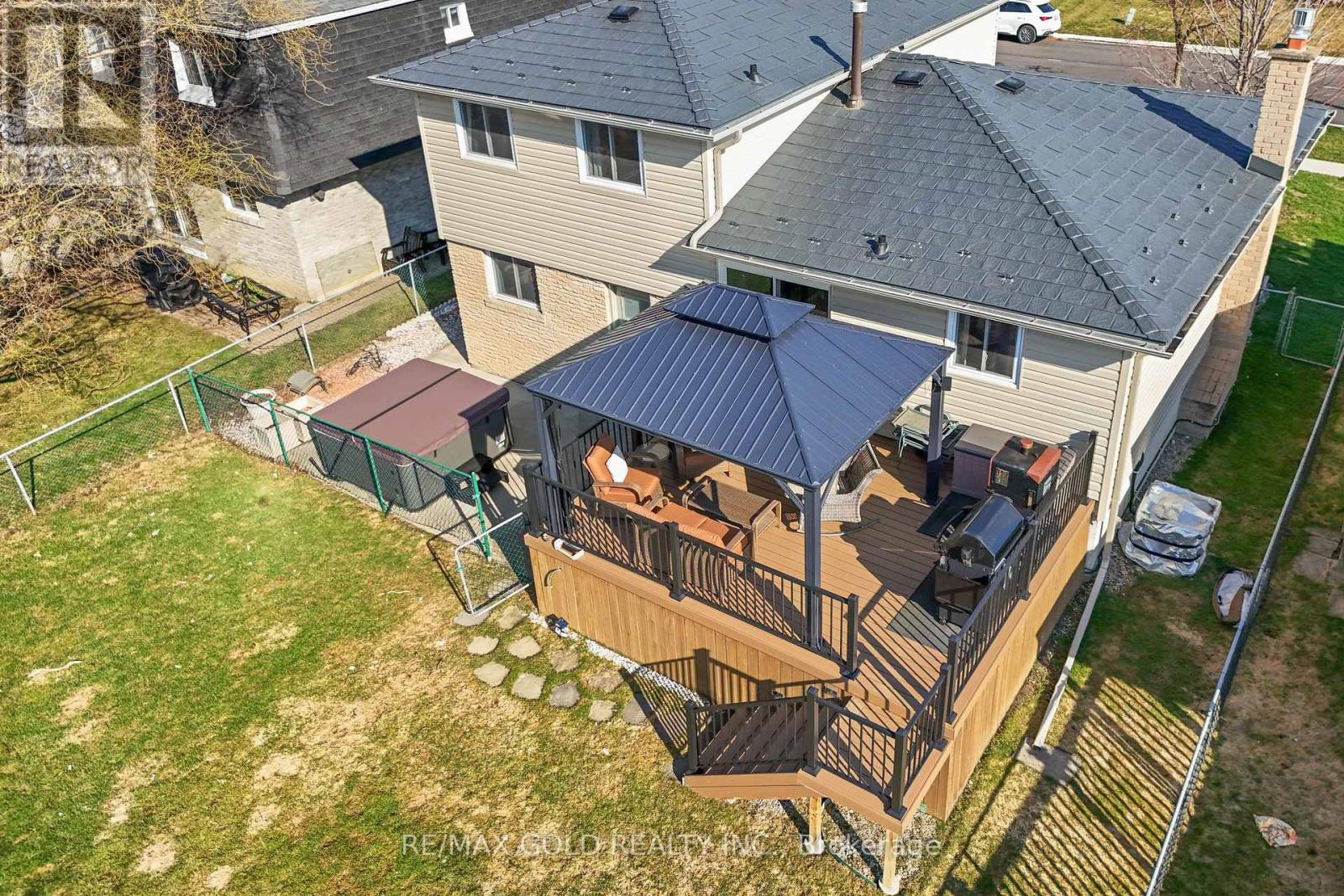 36 Greenmount Road, Brampton, Ontario  L6S 1L5 - Photo 48 - W12982490