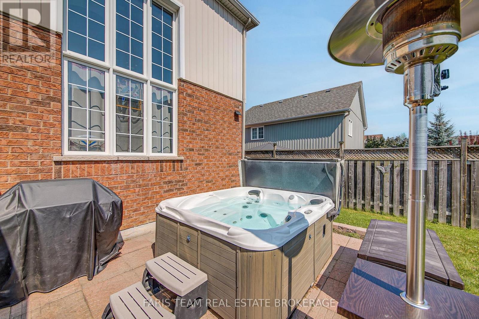 1091 Booth Avenue, Innisfil, Ontario  L9S 4W6 - Photo 32 - N12982444