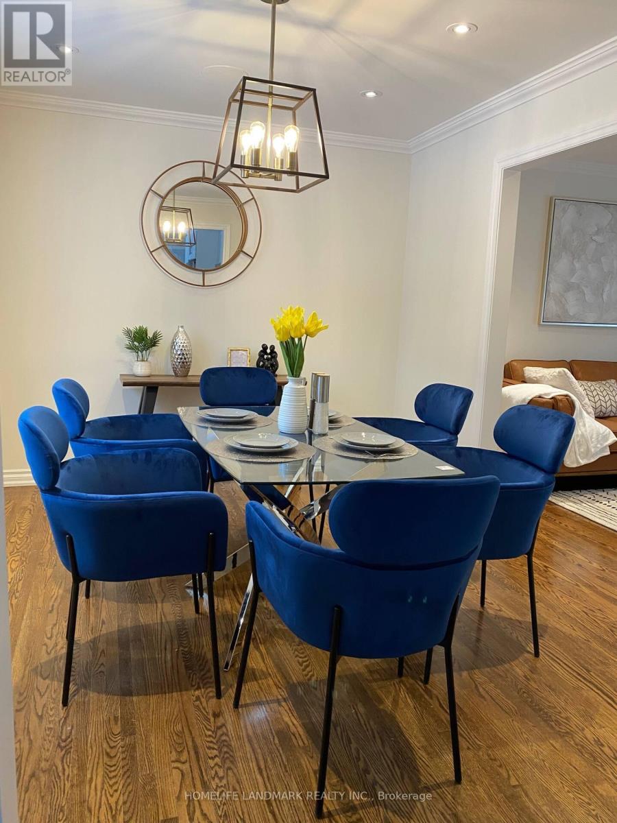 204 Weldon Avenue, Oakville (Wo West), Ontario  L6K 2H8 - Photo 2 - W12800408