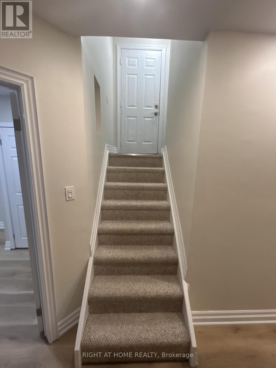 73 Barre Drive, Barrie, Ontario  L4N 7P1 - Photo 9 - S12923098