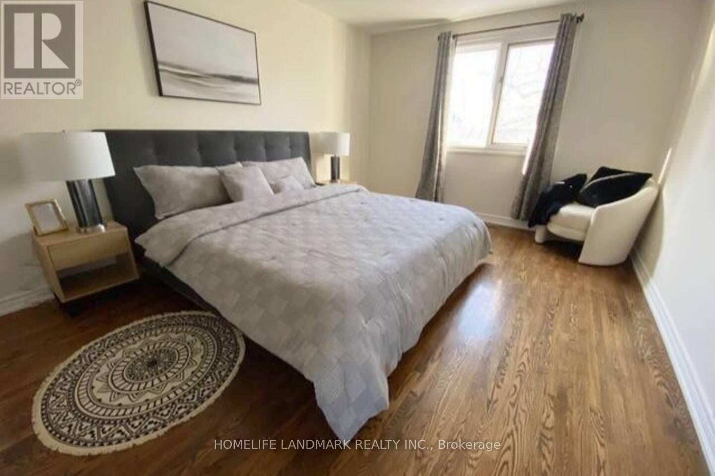 204 Weldon Avenue, Oakville (Wo West), Ontario  L6K 2H8 - Photo 8 - W12800408