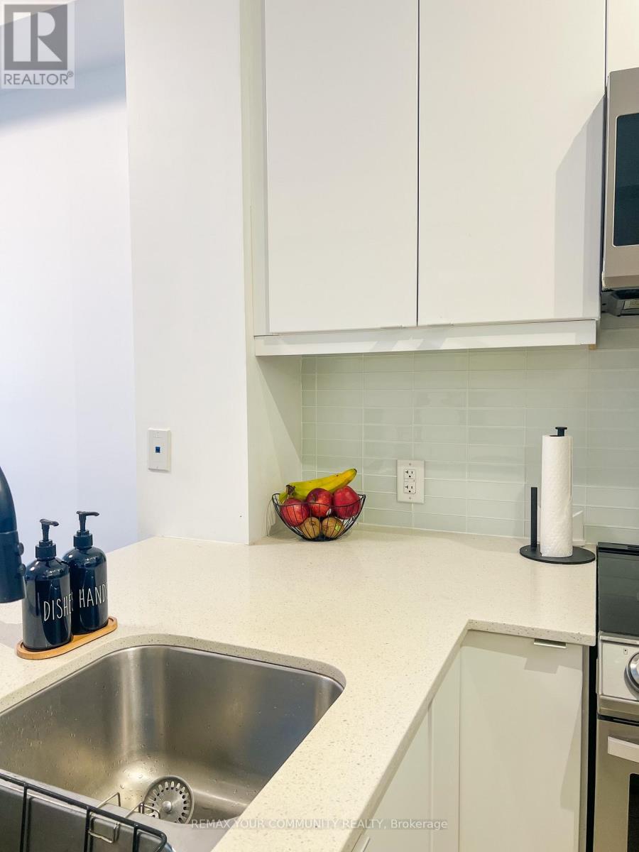 501 - 50 Thomas Riley Road, Toronto, Ontario  M9B 0C5 - Photo 11 - W12874798