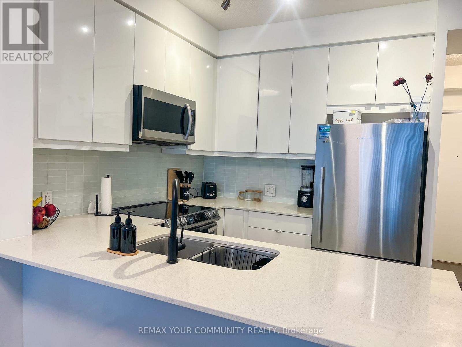 501 - 50 Thomas Riley Road, Toronto, Ontario  M9B 0C5 - Photo 6 - W12874798