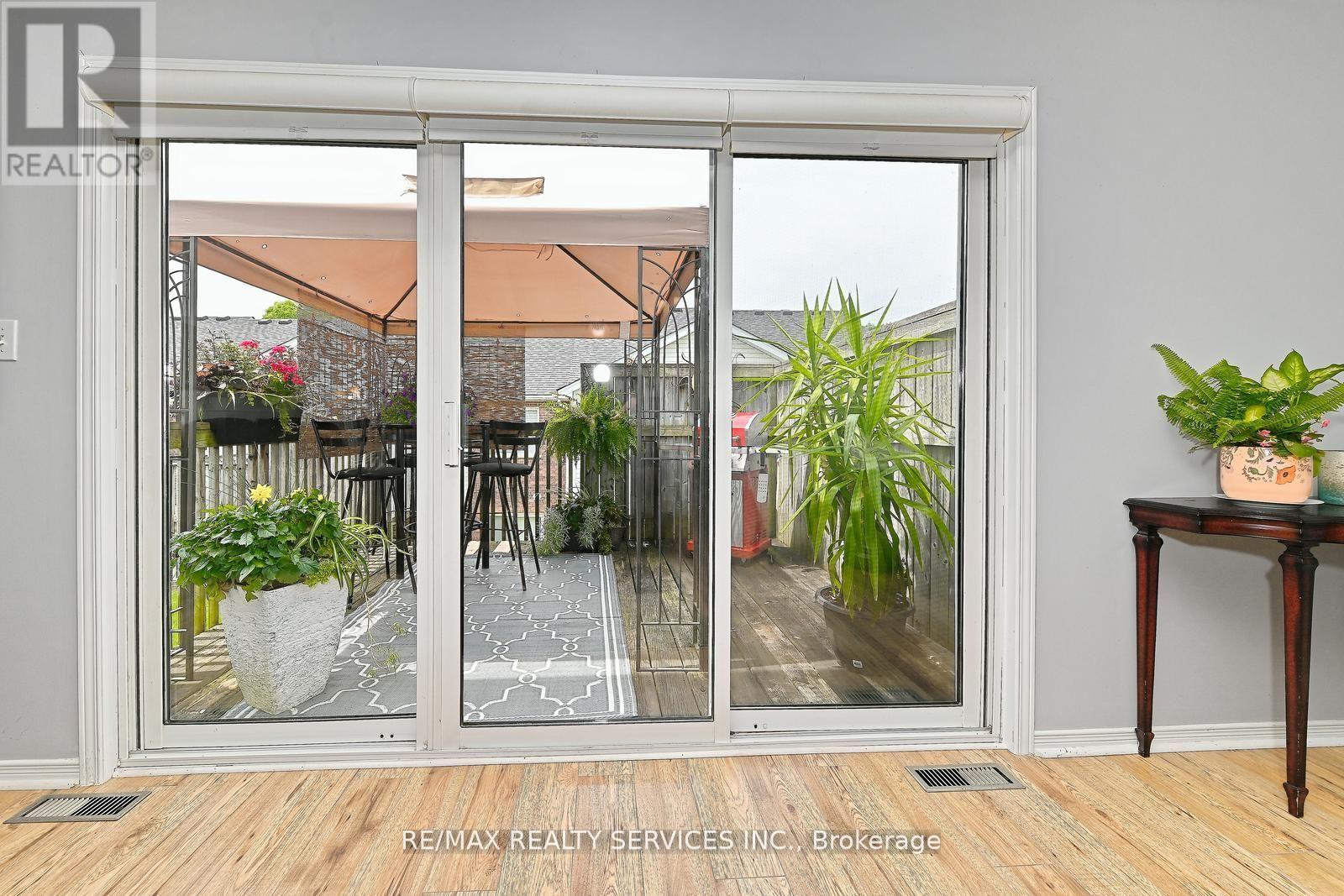 31 - 1077 Hamilton Road, London East, Ontario  N5W 6G3 - Photo 11 - X12982338