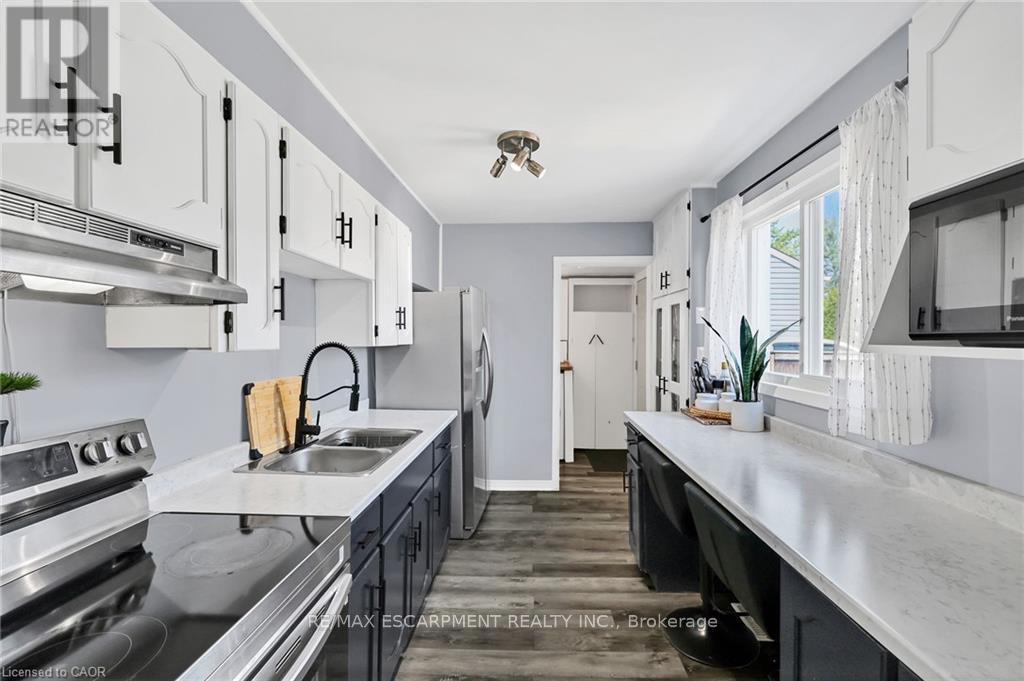 104 Southworth Street, Welland, Ontario  L3B 1Y8 - Photo 10 - X12982372