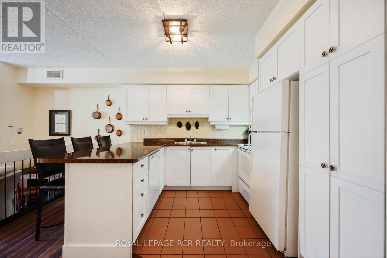 109 - 796404 Grey Road 19, Blue Mountains, Ontario  L9Y 0N8 - Photo 11 - X12982412