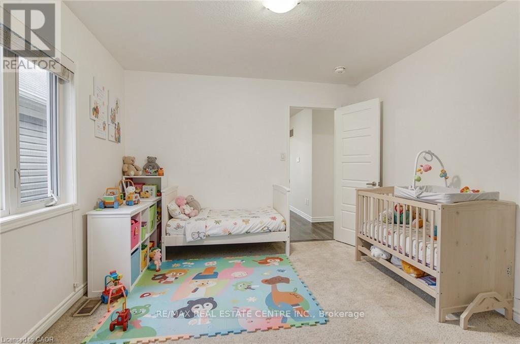 11 Compass Trail, Cambridge, Ontario  N3E 0B7 - Photo 23 - X12982426