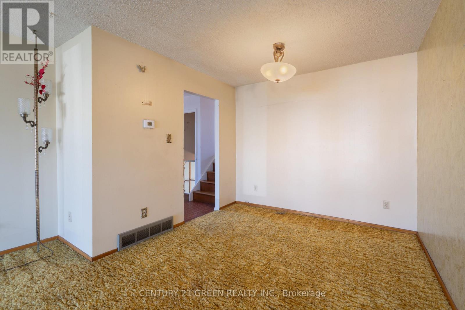 729 West 5th Street, Hamilton, Ontario  L9C 3R3 - Photo 11 - X12937976