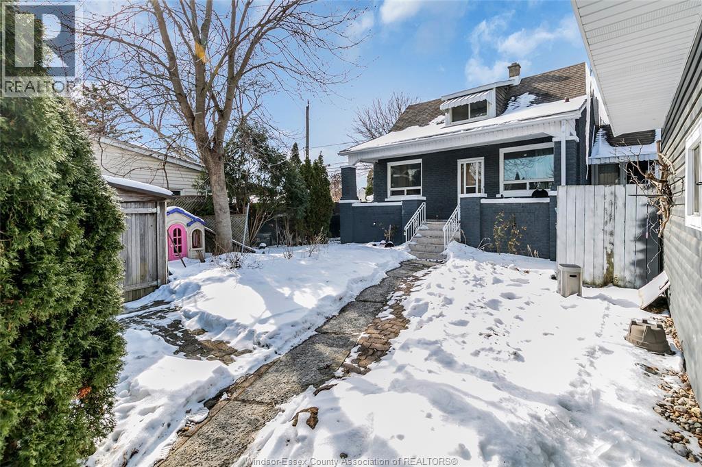 1623 Albert, Windsor, Ontario  N8Y 3R4 - Photo 2 - 26007764