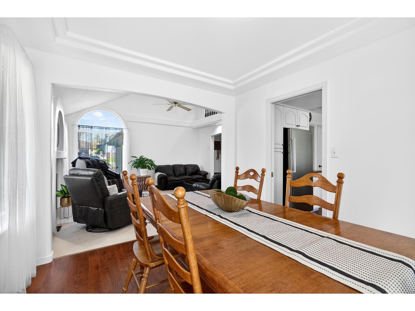 8573 142 Street, Surrey, British Columbia  V3W 0S3 - Photo 8 - R3106977