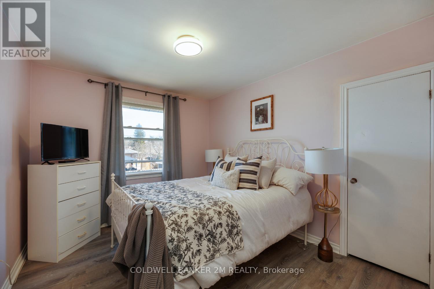 814 Downie Street, Peterborough, Ontario  K9H 4L3 - Photo 10 - X12982638